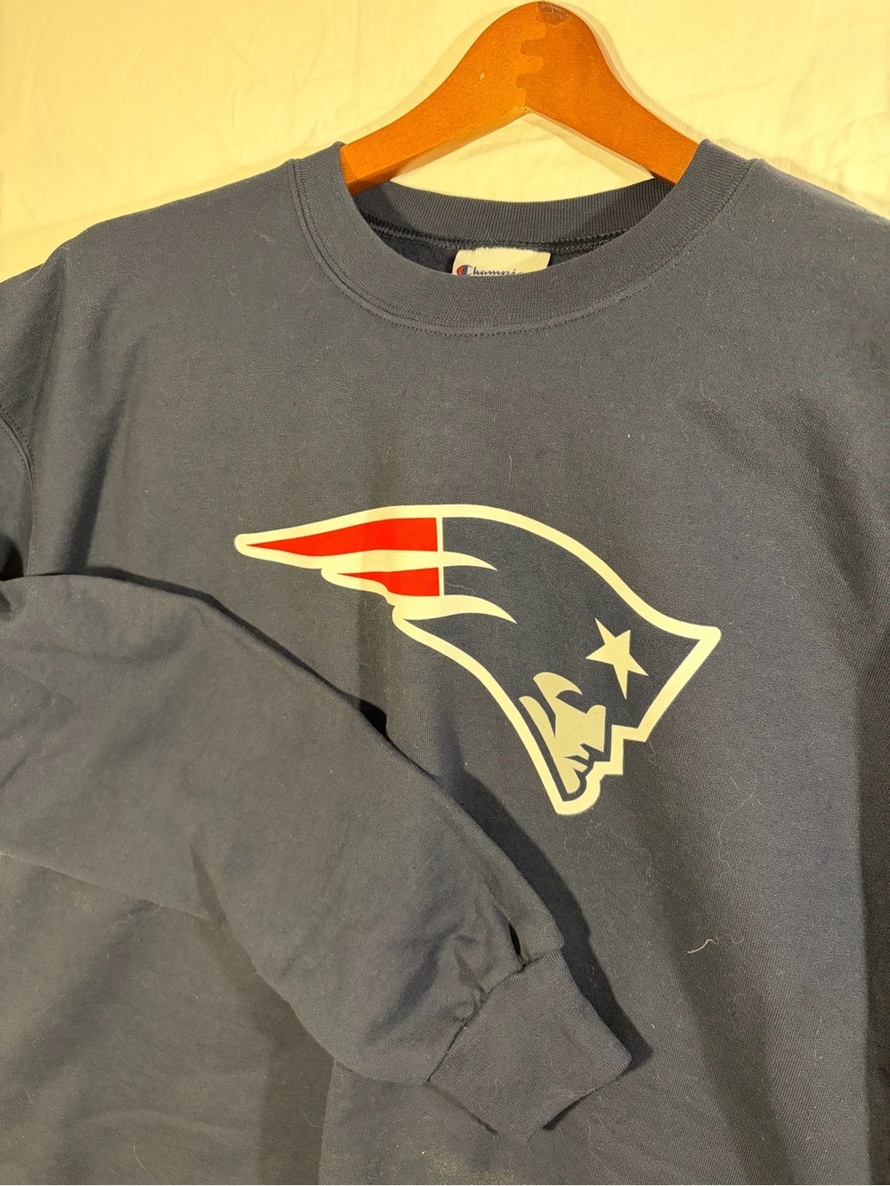 Patriots Champion Men’s Navy Crewneck